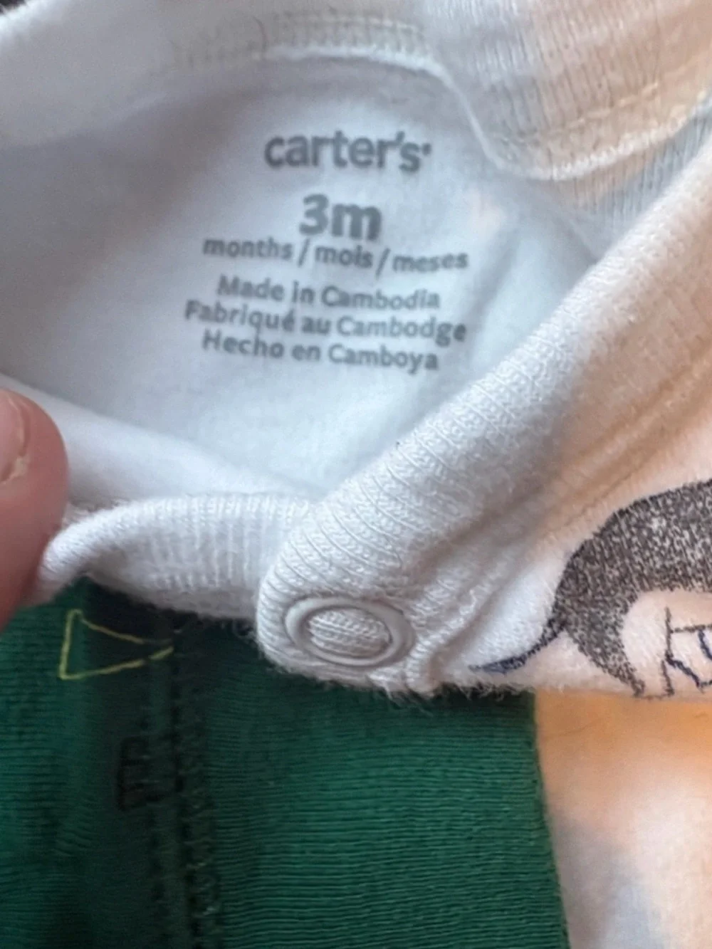 Just Born & Carter’s 0-3month lot of 5 pieces